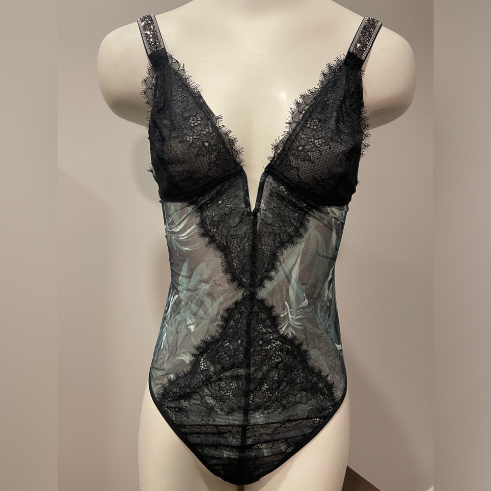 NWOT VS rhinestone v wire sheet embellished bodysuit thong teddy
